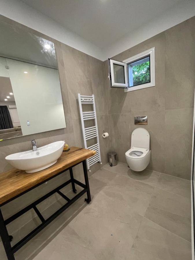 Central Luxury Apartment In Paralia Ofryniou Ofrínion المظهر الخارجي الصورة