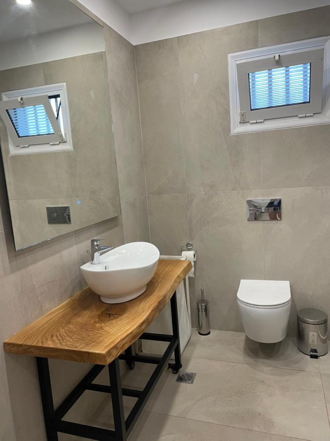 Central Luxury Apartment In Paralia Ofryniou Ofrínion المظهر الخارجي الصورة